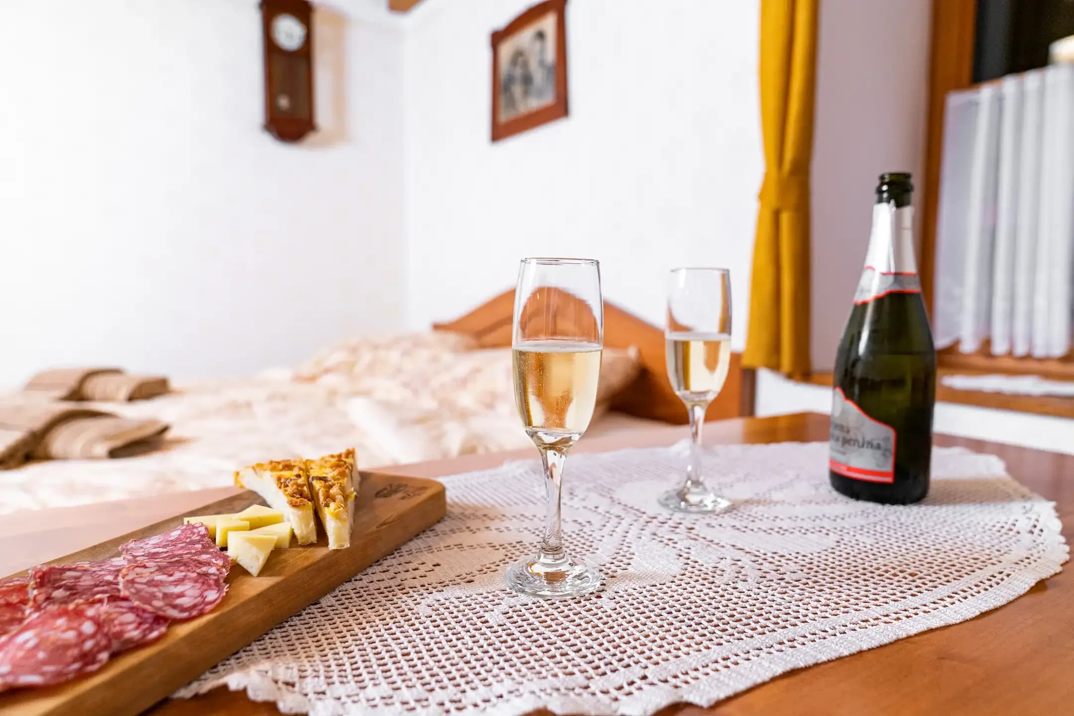 Soba stara hiša 1 – Gostišče Močivnik